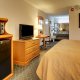 Quality Inn king room amenities