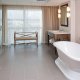 Crowne Plaza Hotel bathtub