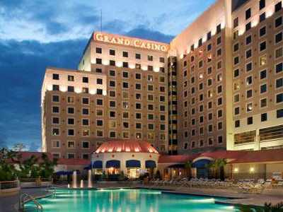 cheap hotels in biloxi ms near casinos