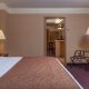 Quality Suites - Royal Parc king room