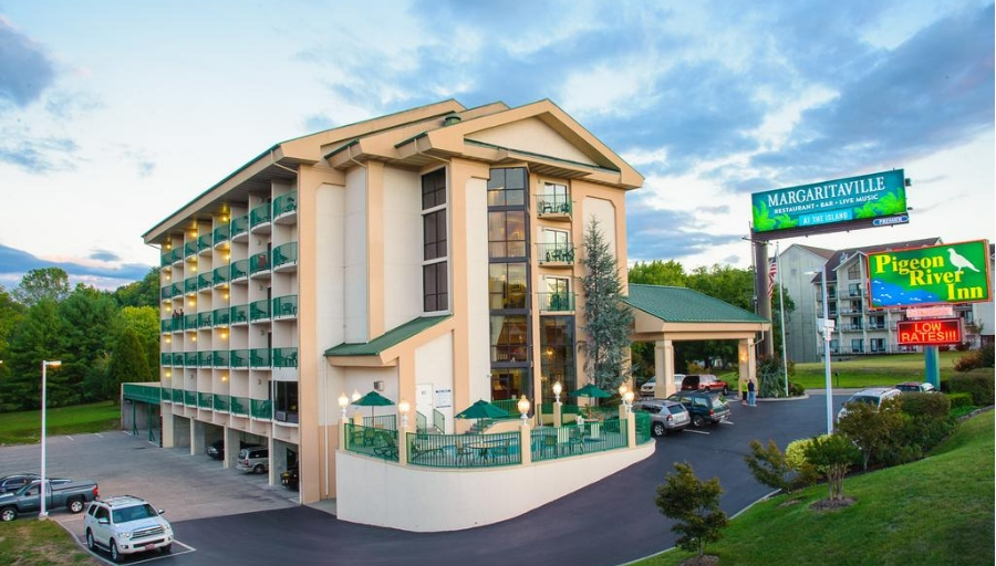 Pigeon Forge Vacations – Pigeon River Inn and Suites Vacation Deals